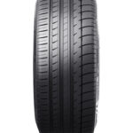 نمای روبه‌رویی از آج لاستیک تراینگل 205/50R17 طرح گل TH201